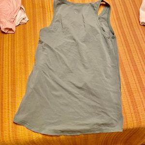 Size 4 Lululemon tie up tank